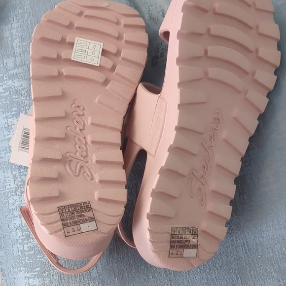 Skechers New Women's Archfit Pink Foamies Sandals - Picture 4 of 7
